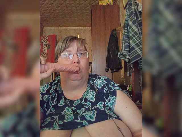 Olga47 webcam