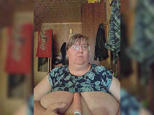 Olga47 webcam