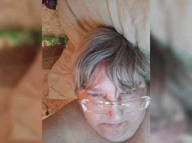 Olga47 webcam
