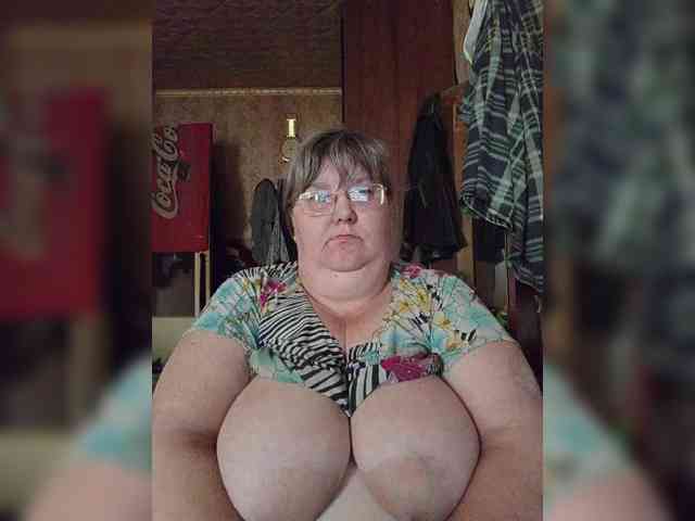 Olga47 webcam