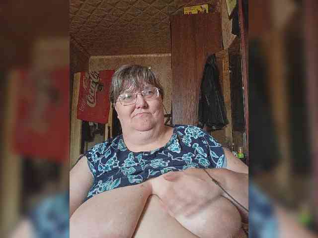 Olga47 webcam