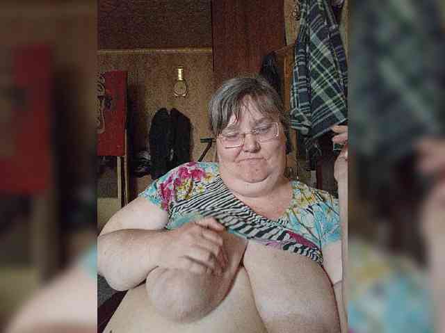 Olga47 webcam