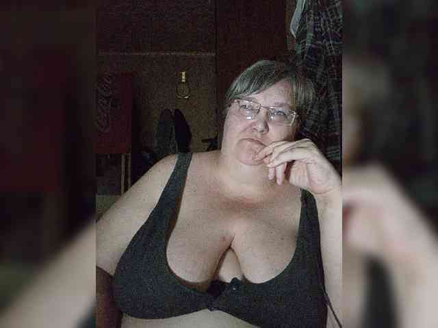 Olga47 webcam