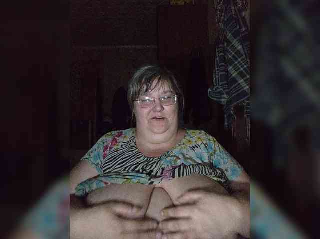Olga47 webcam