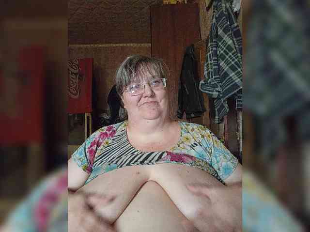 Olga47 webcam