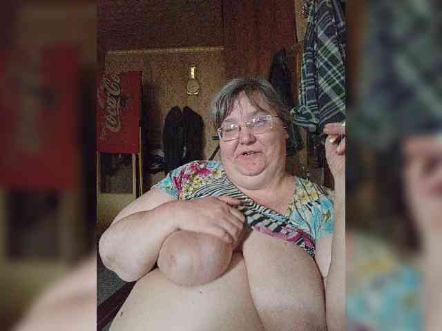 Olga47 webcam