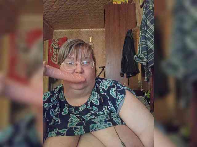 Olga47 webcam