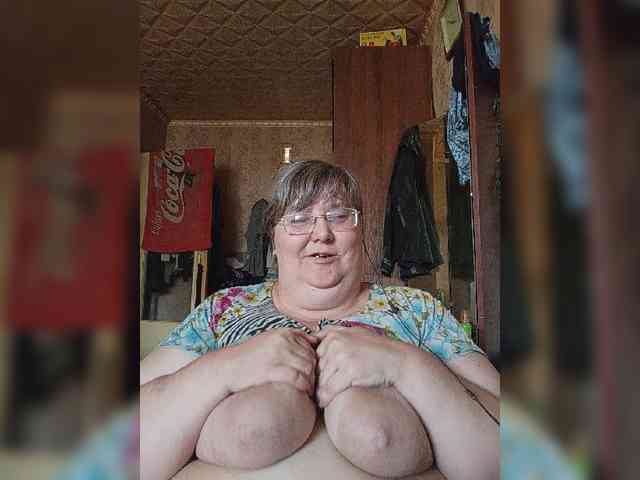 Olga47 webcam