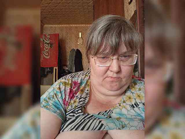 Olga47 webcam