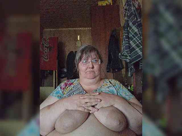 Olga47 webcam