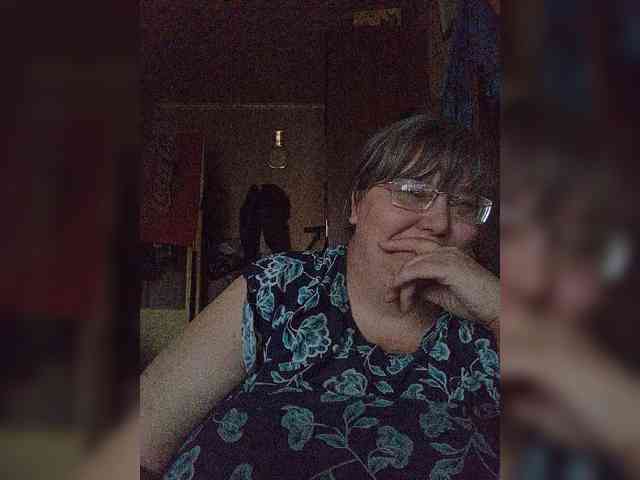 Olga47 webcam