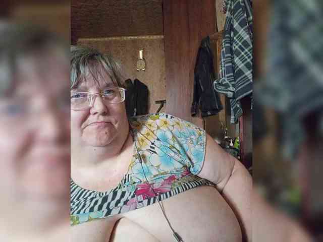 Olga47 webcam