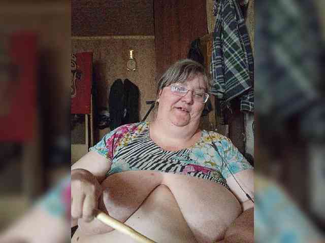 Olga47 webcam
