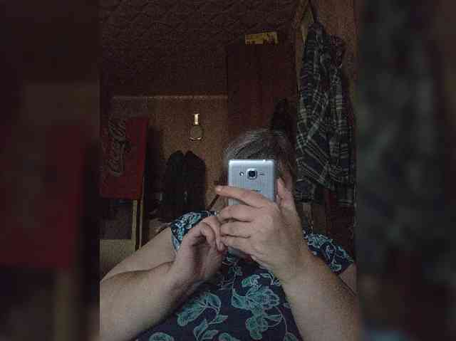 Olga47 webcam