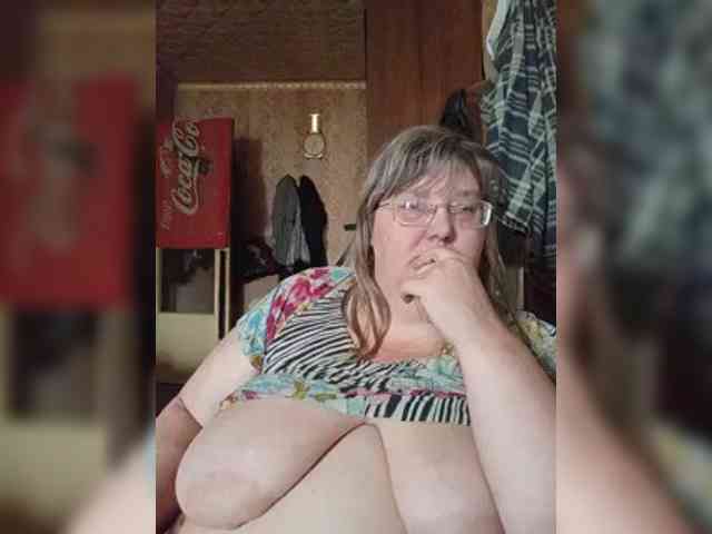 Olga47 webcam