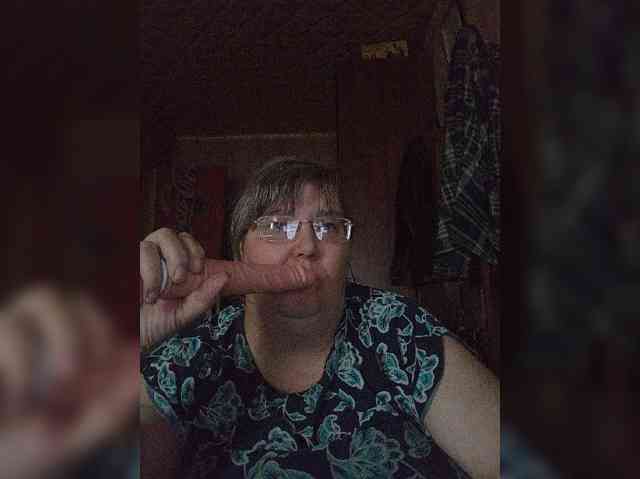 Olga47 webcam