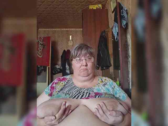 Olga47 webcam
