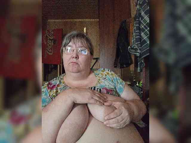Olga47 webcam