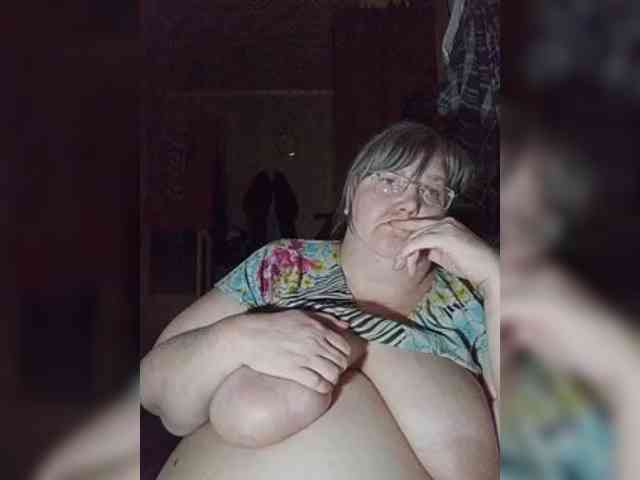 Olga47 webcam