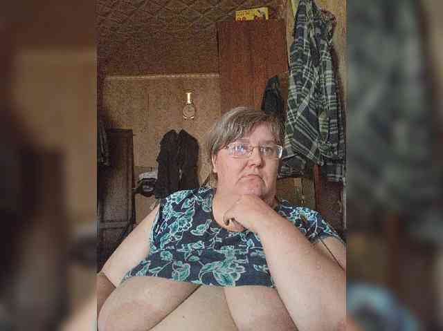 Olga47 webcam