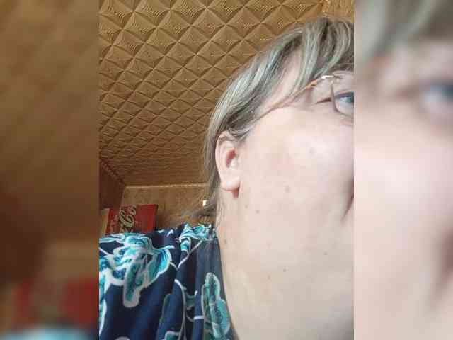 Olga47 webcam