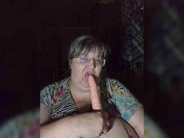 Olga47 webcam