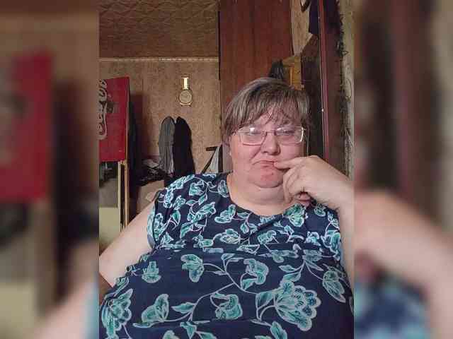 Olga47 webcam