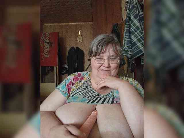 Olga47 webcam