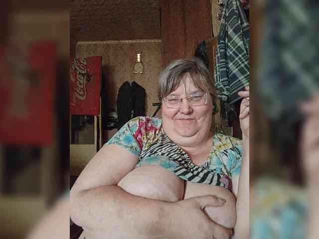 Olga47 webcam