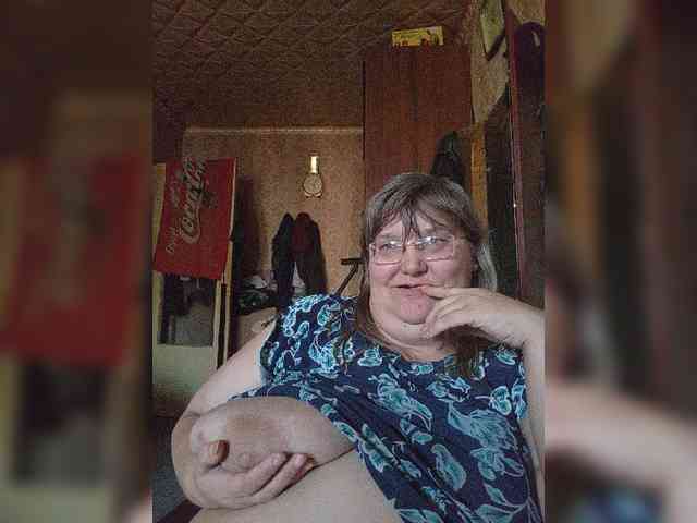 Olga47 webcam