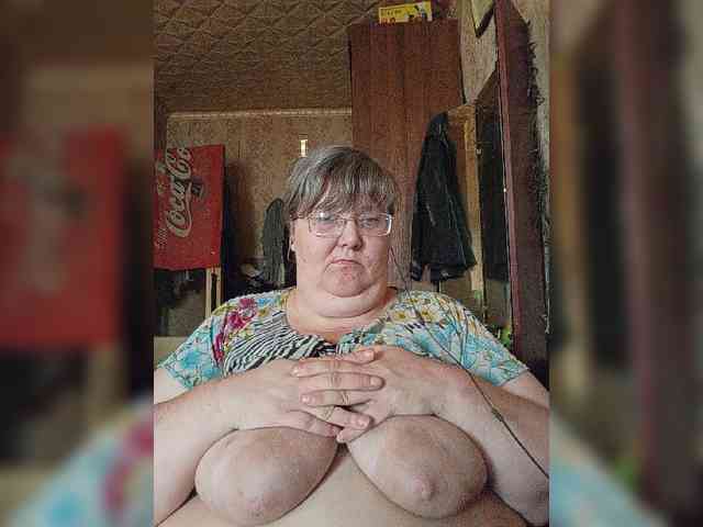 Olga47 webcam