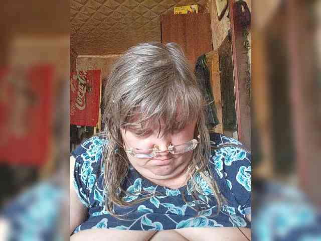 Olga47 webcam
