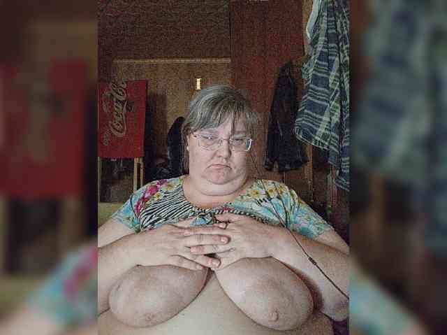 Olga47 webcam