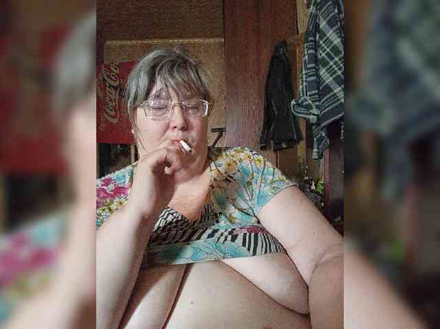 Olga47 webcam