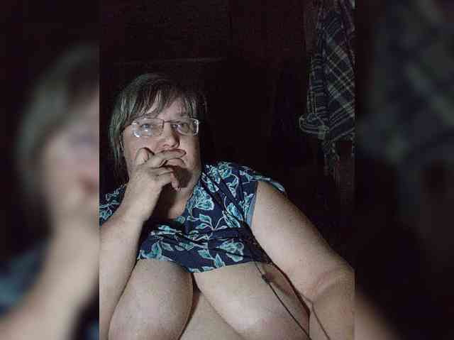 Olga47 webcam