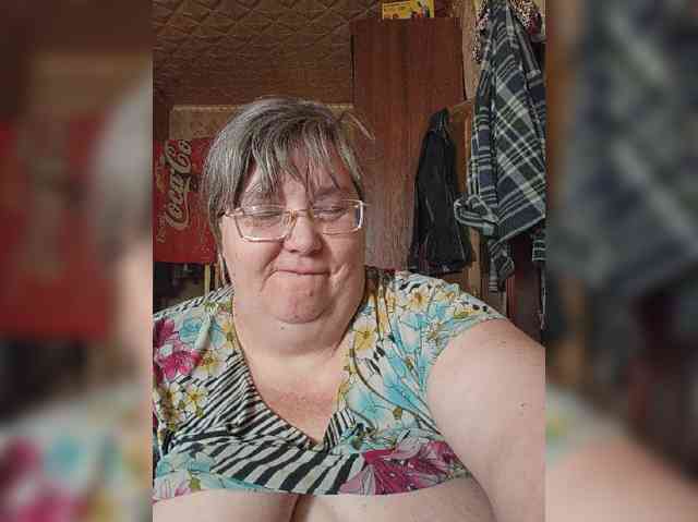 Olga47 webcam