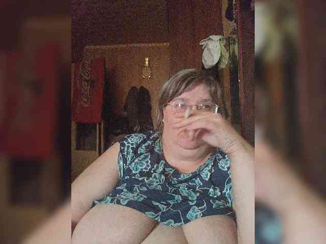Olga47 webcam