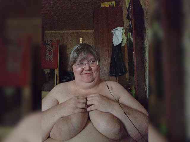 Olga47 webcam