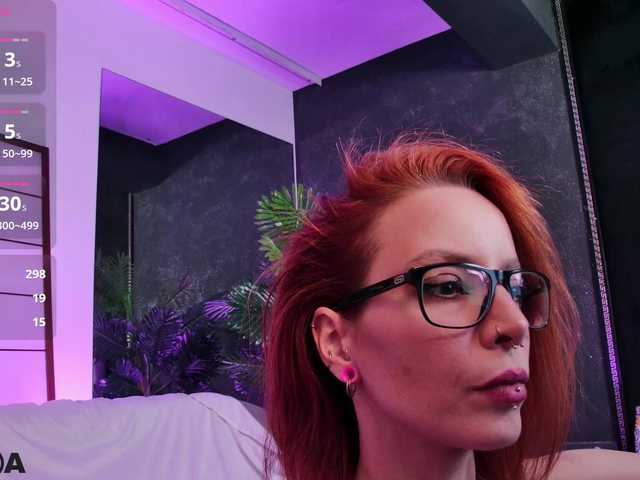 IslaReign live cam on BongaCams
