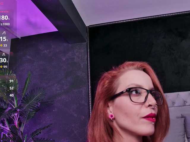 IslaReign live cam on BongaCams