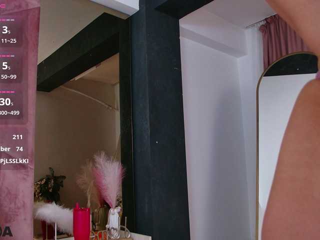 IslaReign live cam preview