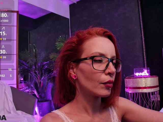 IslaReign webcam