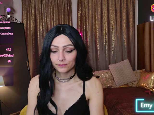 EmyMooon live cam on BongaCams