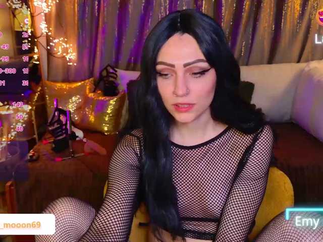 EmyMooon live cam on BongaCams