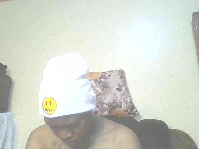 Hottiebony webcam