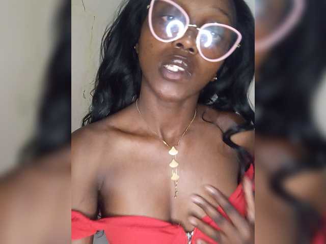 Amorbaby live cam on BongaCams