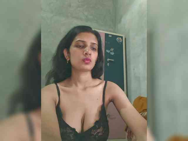 Kajal10 webcam