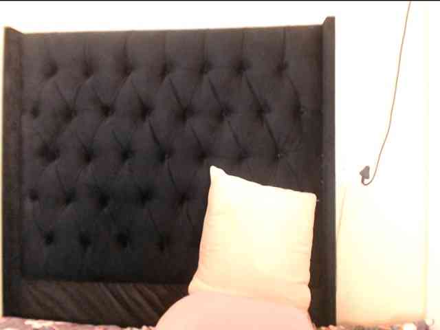 SashaEbonyX webcam