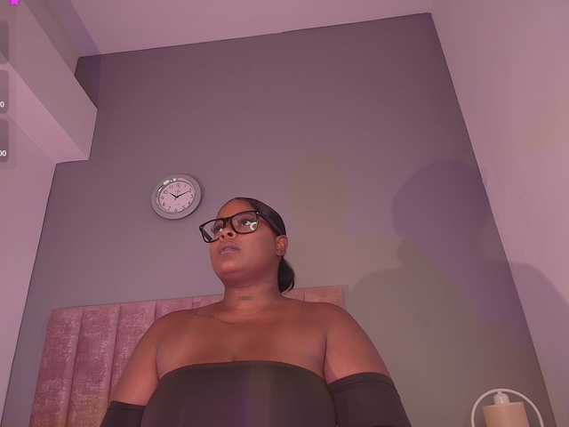 MegaCollins, 23 y/o - Live Cam on BongaCams