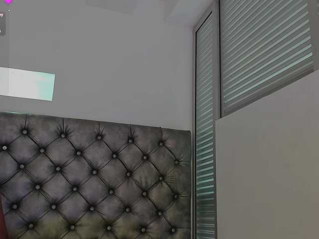 MegaCollins live cam on BongaCams